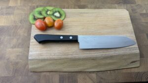 Japansk kockkniv Santoku 165 mm - Minamoto Mitsukane - San Mai